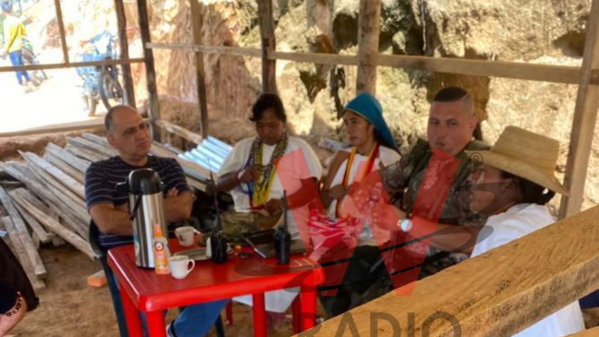 Investigan reunión entre alcalde de Santa Marta y líder de Autodefensas de Sierra Nevada