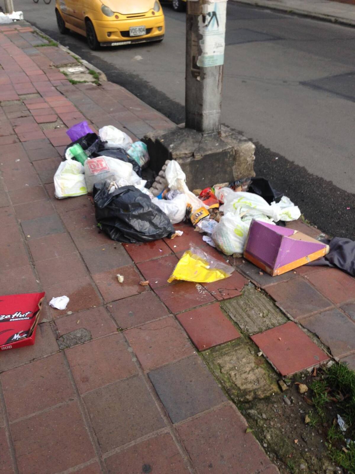 El gerente de Aguas de Bogotá dijo que antes del mediodía se restablecería el normal servicio de recolección. Foto: Caracol Radio