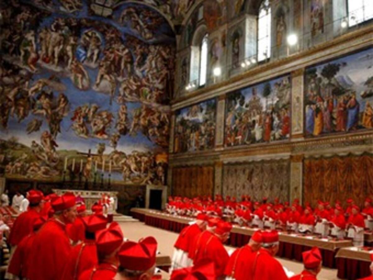 Vaticano aún no define fecha del cónclave, pero cierra Capilla Sixtina para preparativos