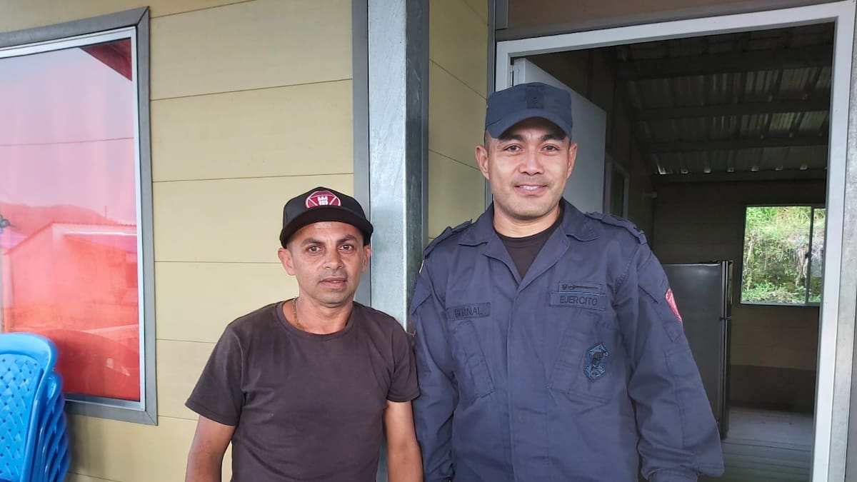 El reencuentro de una amistad en Caldas que sobrevivió a la violencia