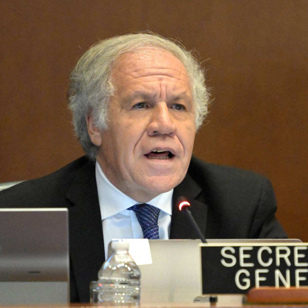 Almagro denuncia “inimaginables vejaciones y torturas” contra niños en Venezuela