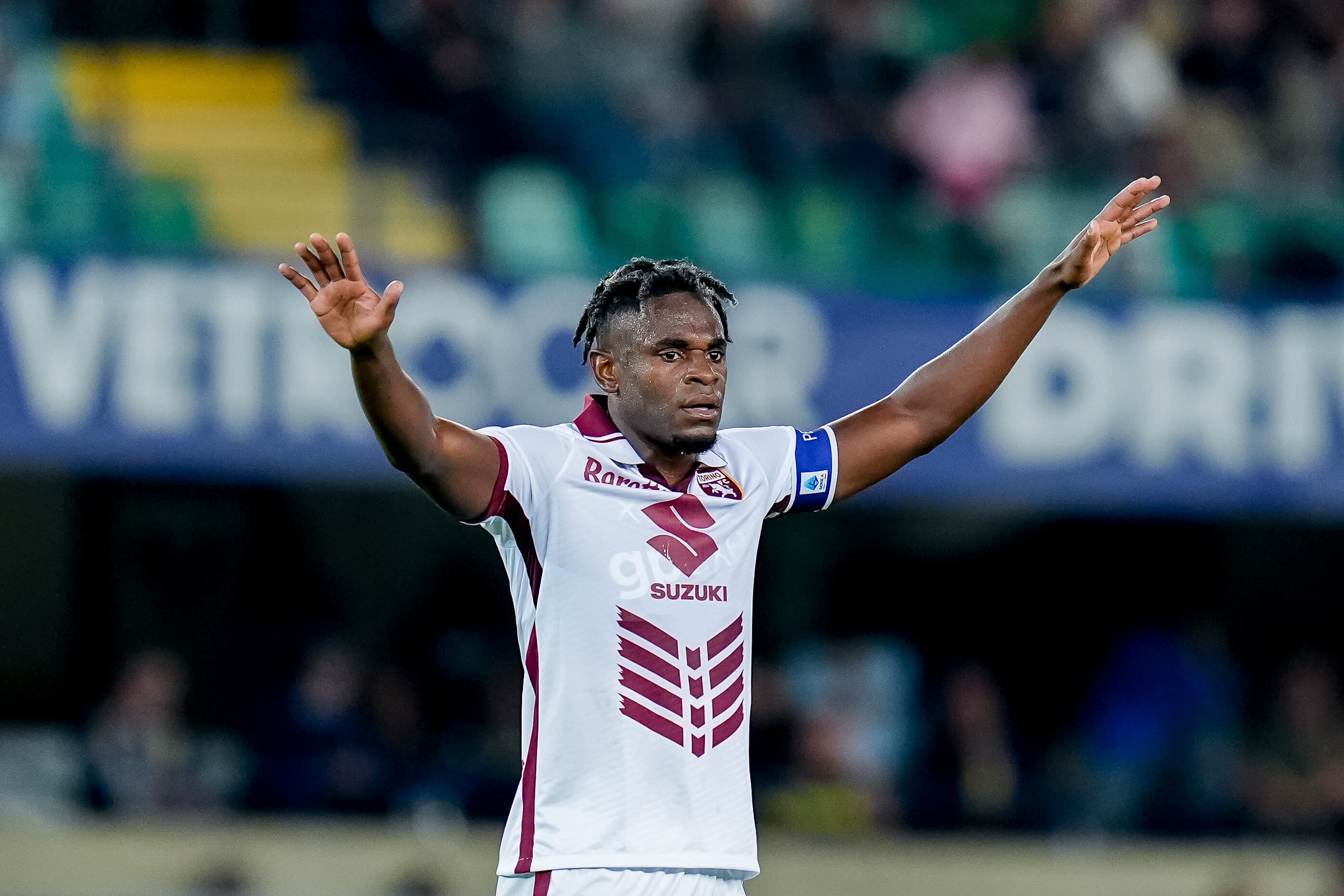 Duván Zapata celebra su gol ante el Hellas Verona. (Photo by Giuseppe Maffia/NurPhoto via Getty Images)