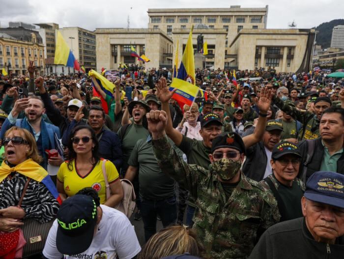 Marchas en la Plaza de Bolívar// Foto: Cesar Melgarejo