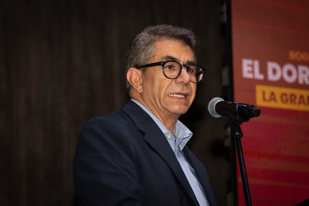 Mauricio Rosillo, vicepresidente Corporativo de Negocios deBancolombia, invitó a tener una visión integral del desarrollo del aeropuerto. | Foto: Caracol Radio