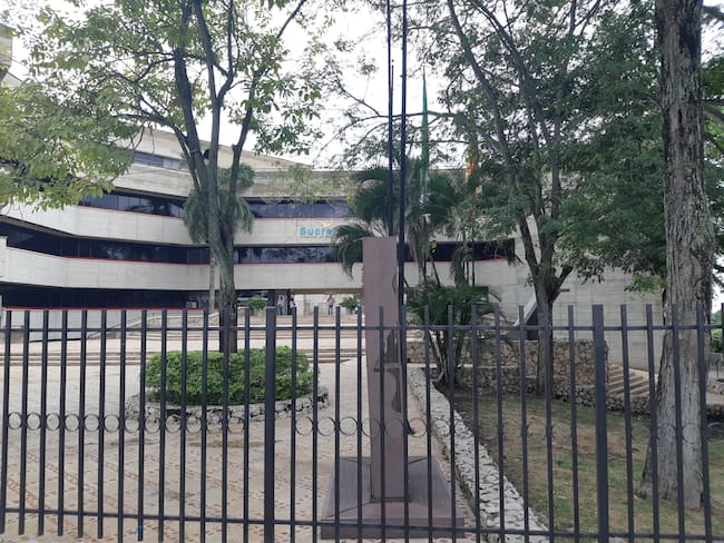 Ante alerta de la Procuraduría liquidan proyecto de laboratorios clínicos en Sucre