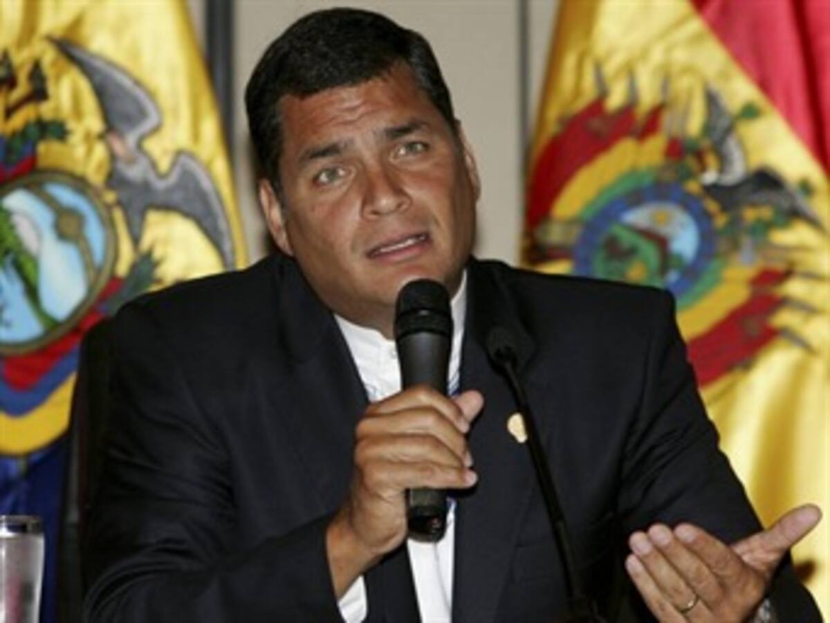 Rafael Correa se ausentará un mes del poder para liderar su campaña electoral