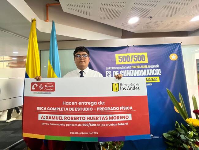 Beca del 100% para Samuel Huertas, el joven que obtuvo el examen perfecto en las Pruebas Saber 11