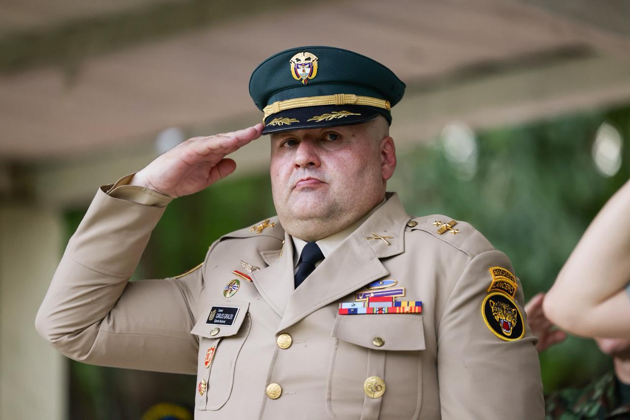 El coronel Carlos Giraldo Duque asumió el mando de la Décima Primera Brigada del Ejército Nacional. Foto: prensa Gobernación de Córdoba.