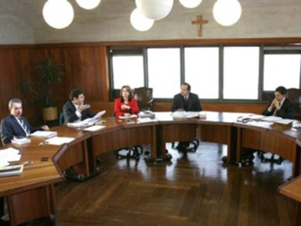 Estudio de referendo reeleccionista se llevaría a cabo en el 2010