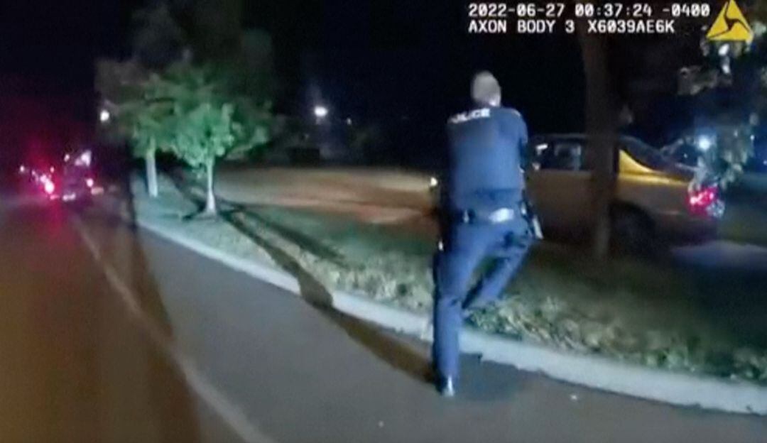 La difusión de un video en el que se muestra la muerte de un hombre Afro acribillado por la policía desató conmoción en Akron, estado de Ohio
