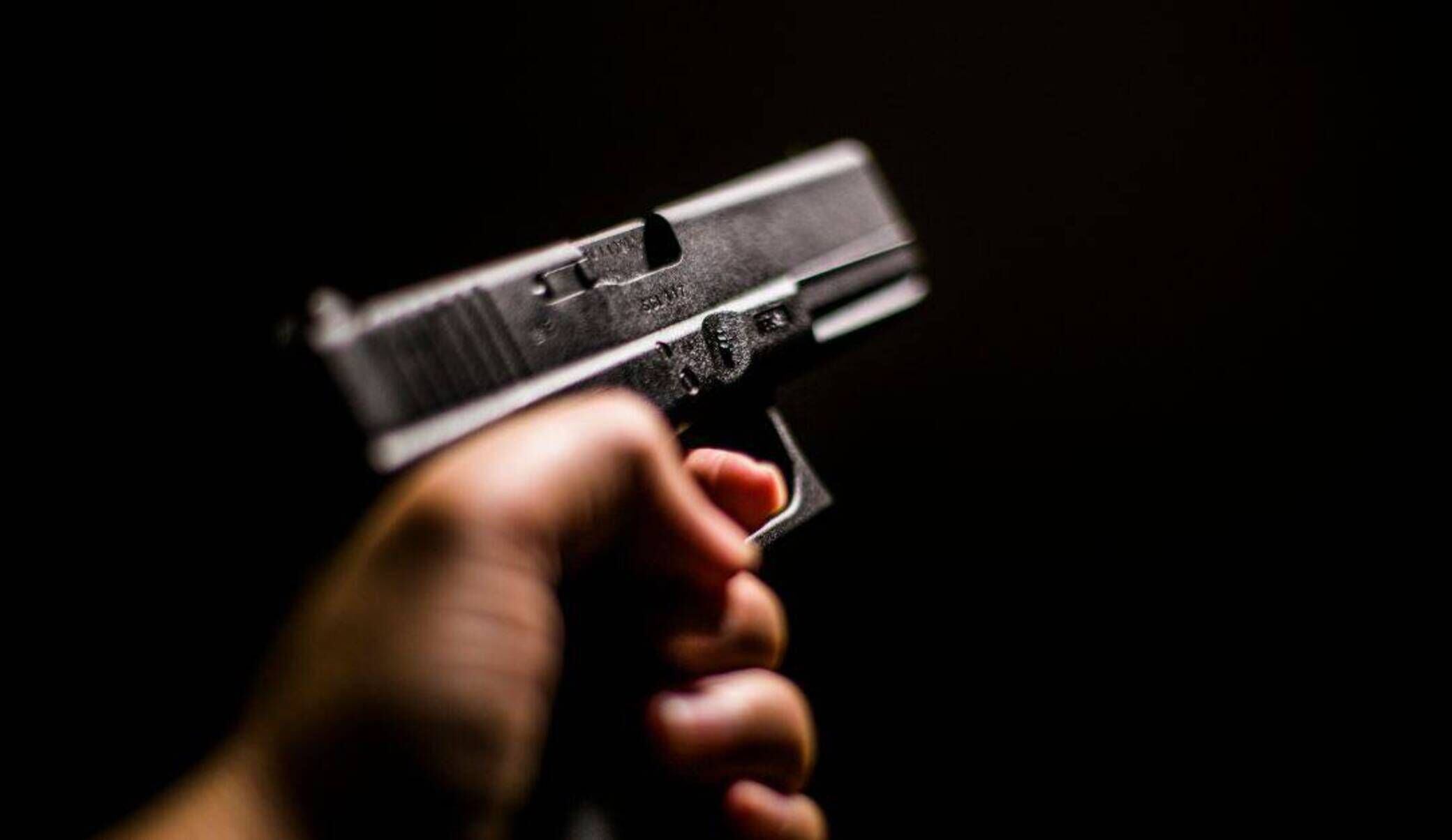 Imagen de referencia de arma. Foto: Getty Images. / Getty Imagenes