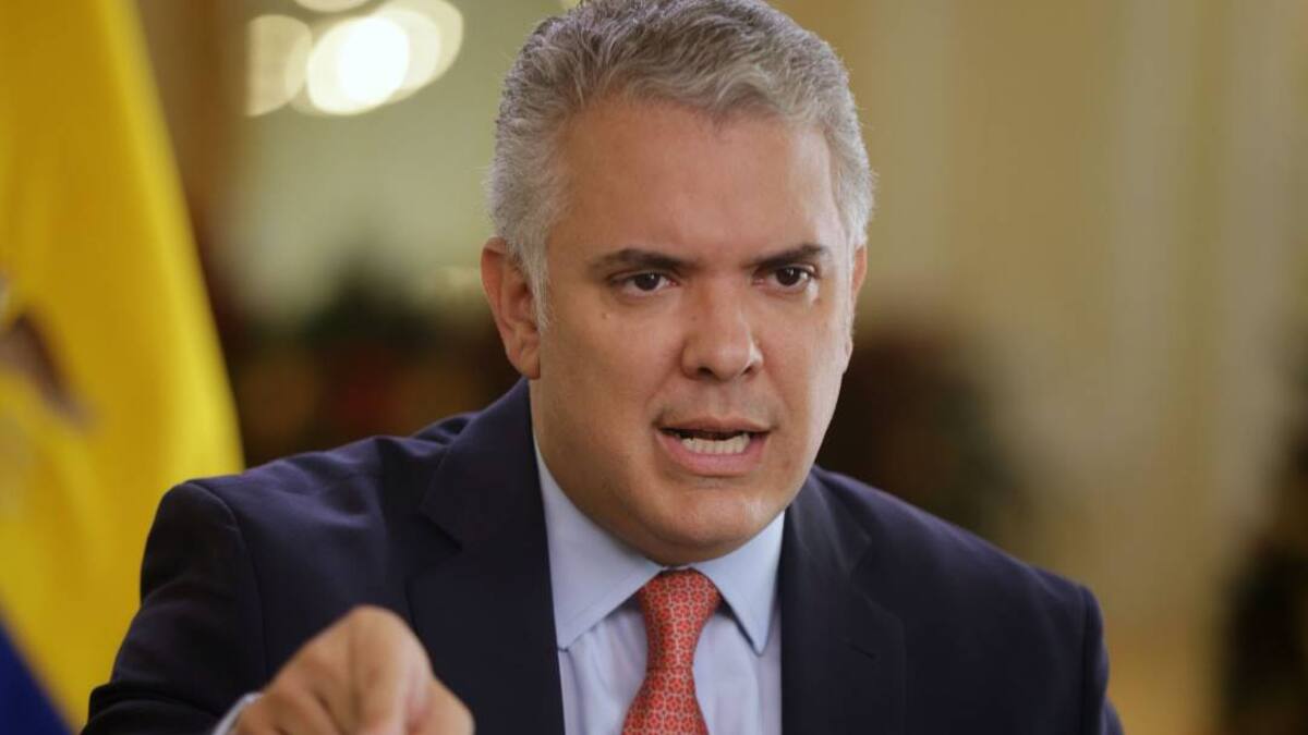 Yo no me refiero a candidatos, me refiero a lo que le conviene a Colombia: Duque