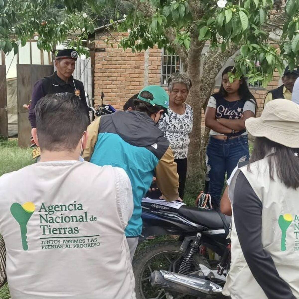 La Agencia Nacional de Tierras alerta a las comunidades por riesgo de estafas en Huila