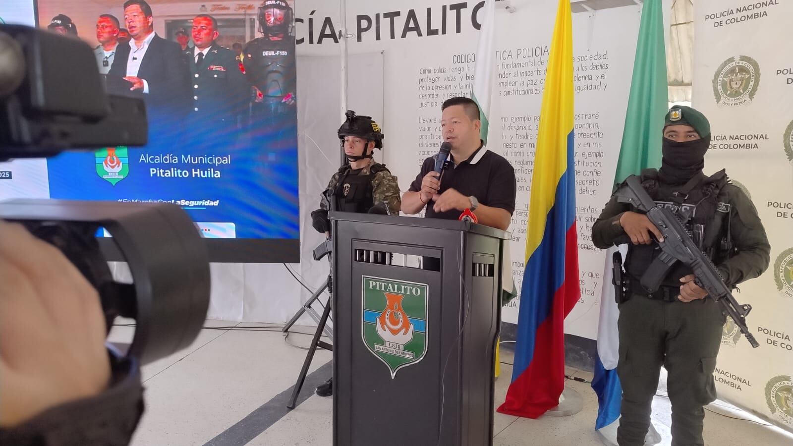 O en la carcel o en el cementerio asi  el anuncio a la delincuenciapor parte del alcalde de Pitalito