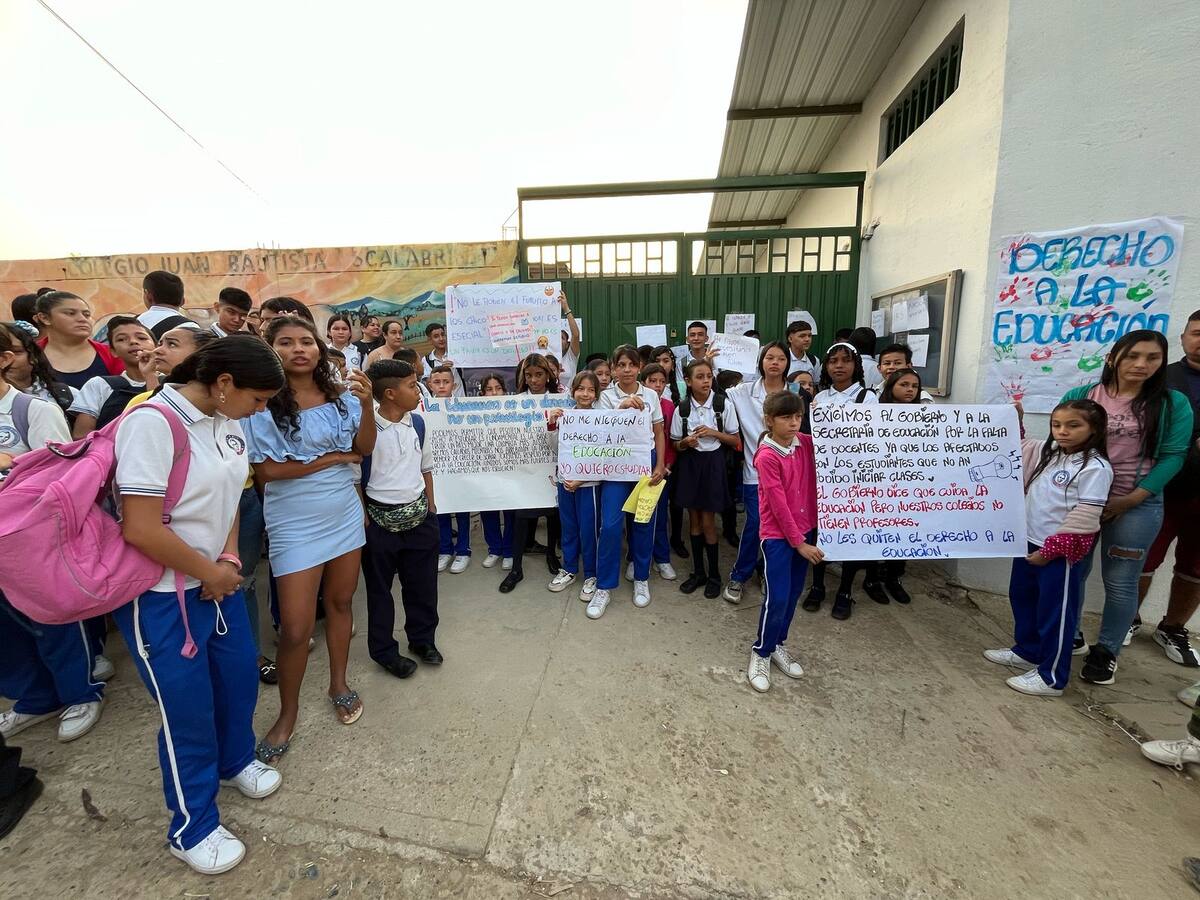 Más de 40 niños del colegio Camilo Daza no han recibido un solo día de clases por falta de docente