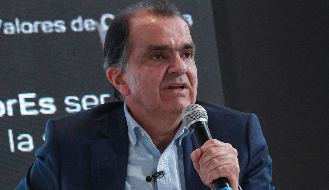 Zuluaga estuvo presente en un debate de precandidatos presidenciales