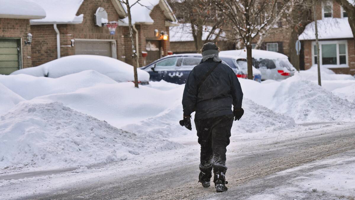 Al menos 15 muertos y casi 800.000 hogares sin electricidad en EE.UU. por tormenta invernal