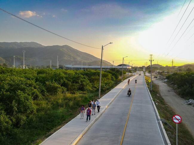 Entregada la nueva vía hacia el estadio Sierra Nevada, proyecto que mejorará la movilidad