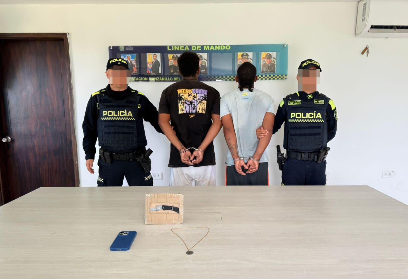 En Manzanillo, capturados ‘El Azael’ y ‘el Mainer’ por el hurto de una cadena de oro y un celular