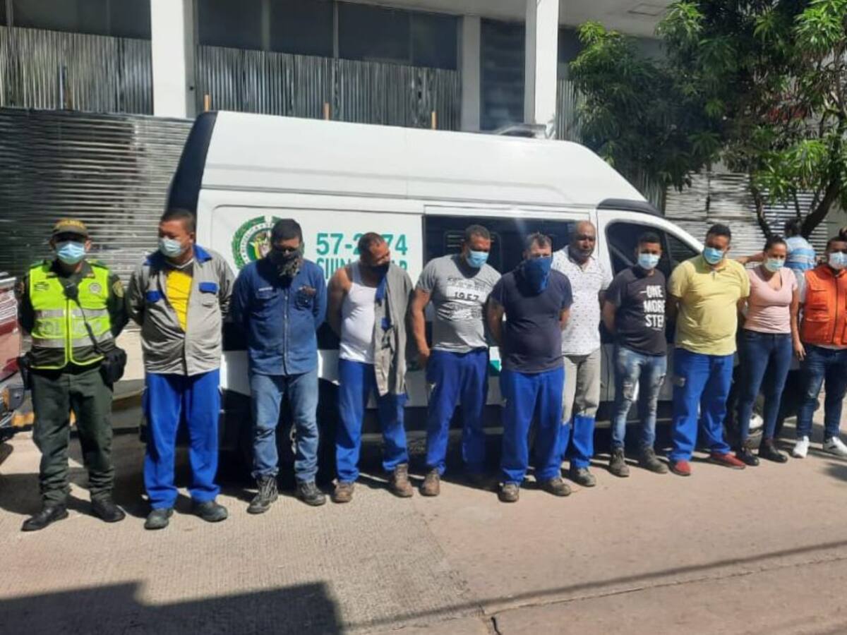 Capturan a banda de 10 supuestos empleados que hurtaban redes eléctricas