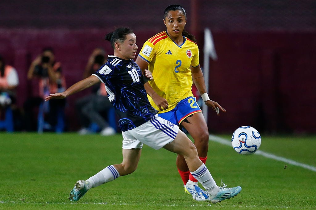 LANUS, ARGENTINA - APRIL 18: Maricel Pereyra (L) of Argentina and Manuela Vanegas of Colombia fight for the ball during a Conmebol Women's Nations League match between Argentina and Colombia at Estadio Ciudad de Lanus (La Fortaleza) on April 18, 2026 in Lanus, Argentina. (Photo by Marcos Brindicci/Getty Images)
