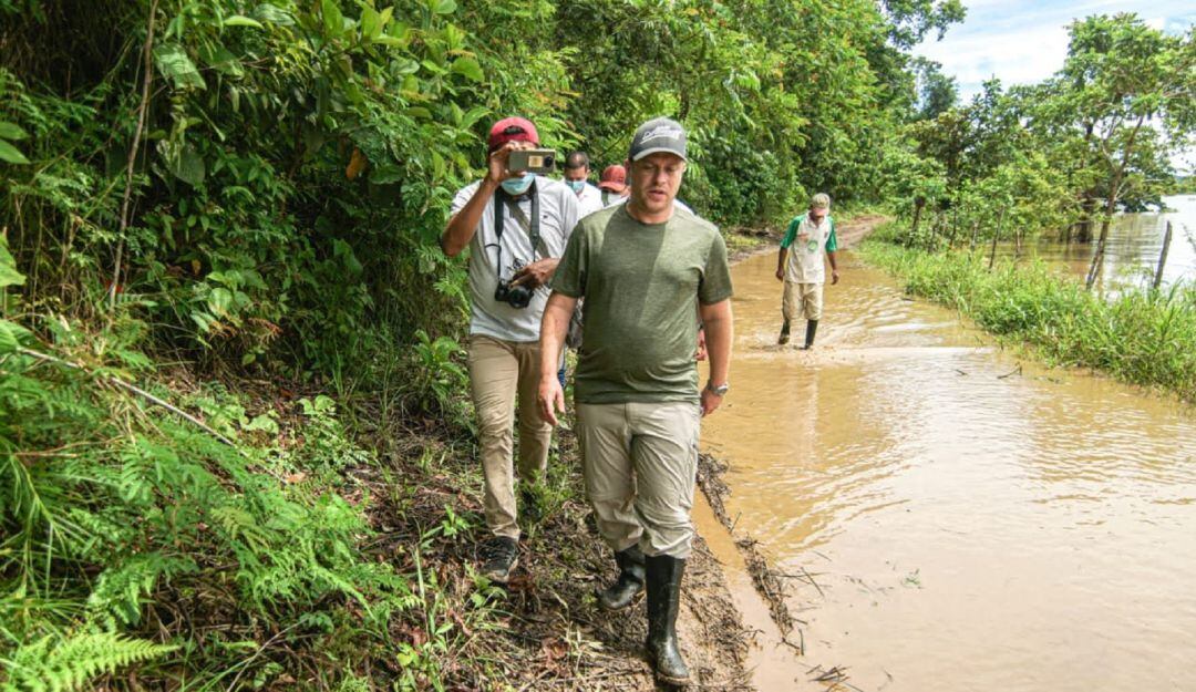 Gobernador de Sucre pide solidaridad nacional por emergencia en la Mojana
