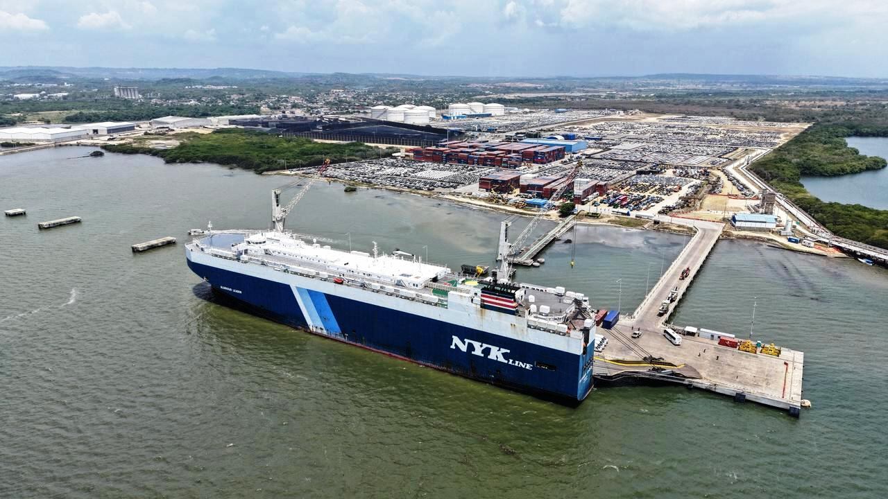 -	La Sociedad Portuaria Puerto Bahía, ubicada en la zona de Barú en Cartagena de Indias, presentó a la Agencia Nacional de Infraestructura tres solicitudes de modificación a su contrato de concesión suscrito en abril del 2011