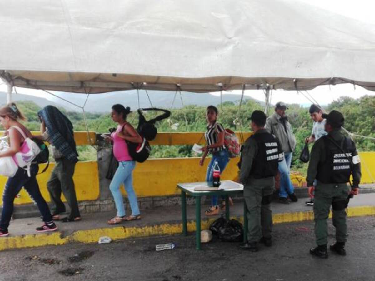 Autoridades venezolanas afirman que abrirán frontera con Colombia por 12 horas este domingo