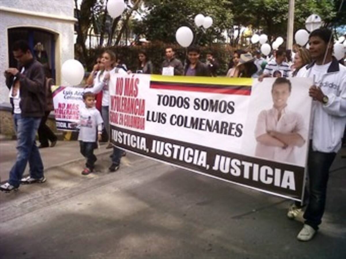 Familiares de Luis Andrés Colmenares realizaron un plantón en la Catedral de Barranquilla para pedir justicia