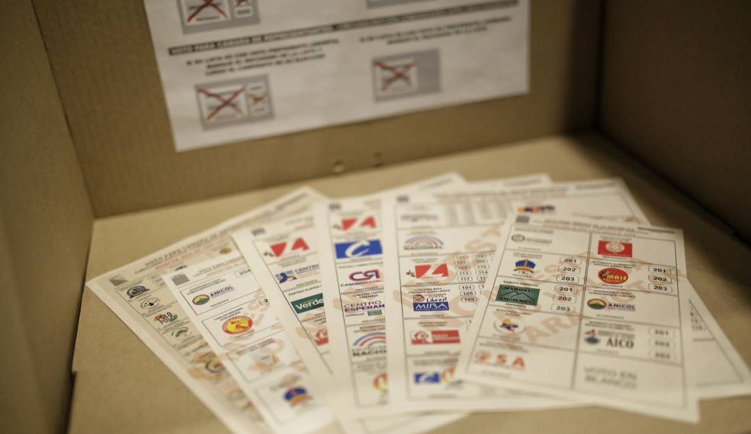 Tarjetones / Colprensa