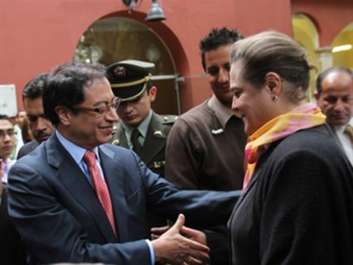 Petro no descarta tener a Clara López en su gabinete