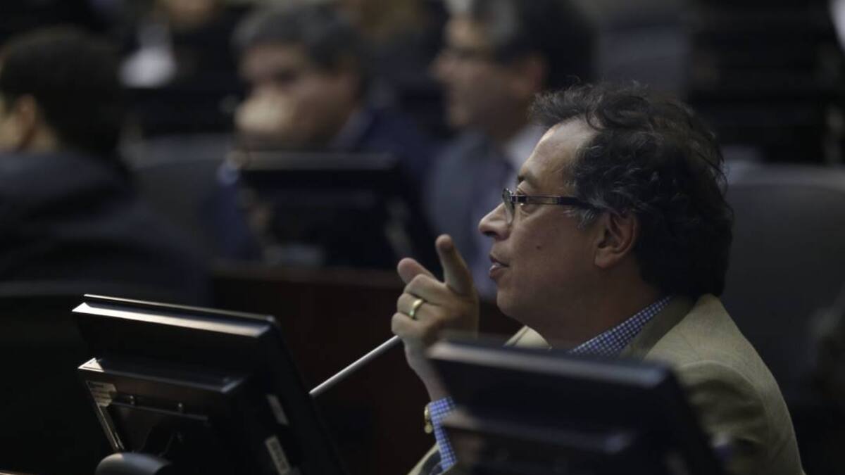 ¿Cómo entender las amplias mayorías que logró Gustavo Petro en el Congreso?