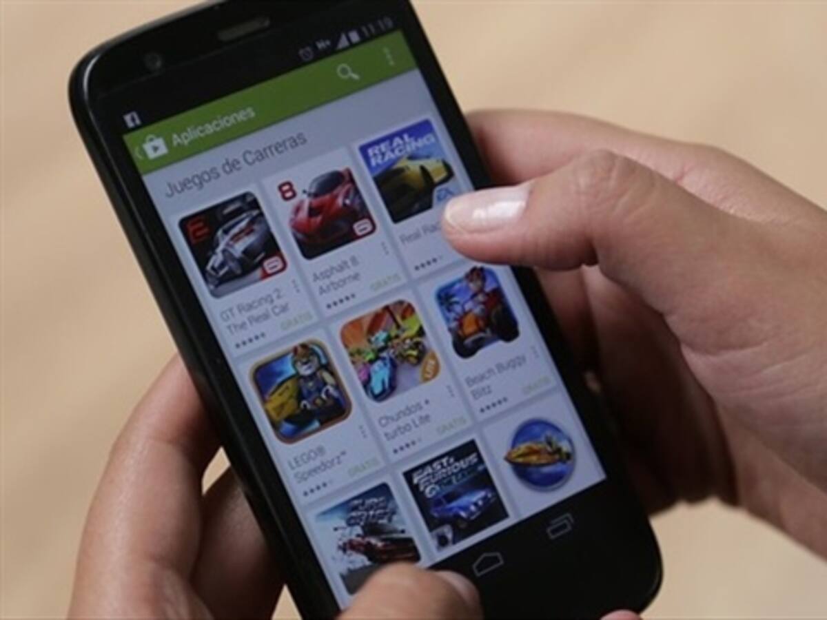 Acuerdo para mejorar la telefonía celular en el país