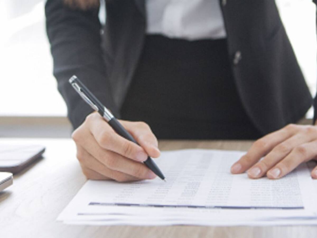 Definen reglas sobre contratación por prestación de servicios