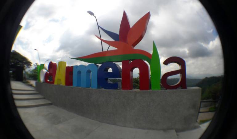 De lunes a viernes escuche 1150AM Las noticias de la región 