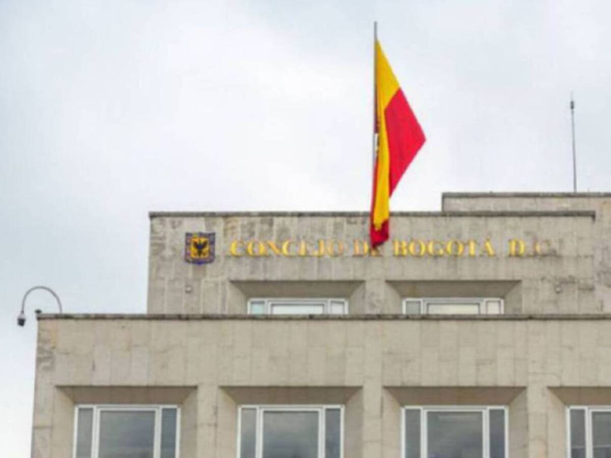 Opiniones divididas en el Concejo tras polémico nombramiento de Molano