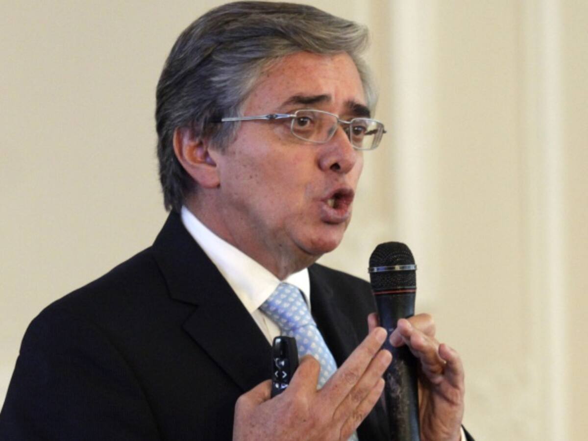 “Los peajes no los podemos mover”: ministro de Transporte