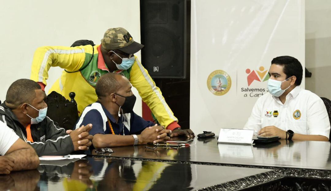 El gremio de motociclistas tampoco quieren ceder un milímetro ante las decisiones de la administración distrital