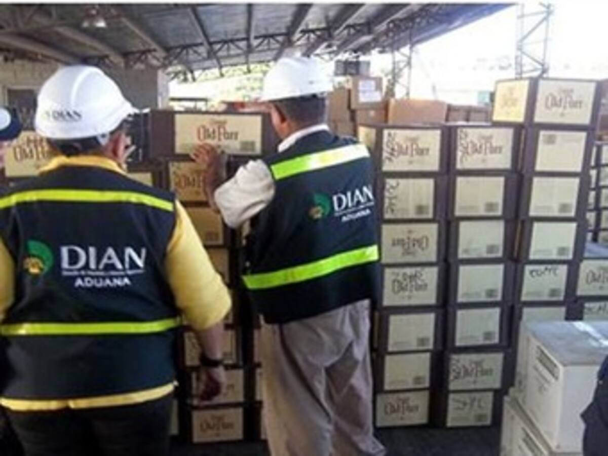 El contrabando equivale al 90% de lavado de activos del país: Dian