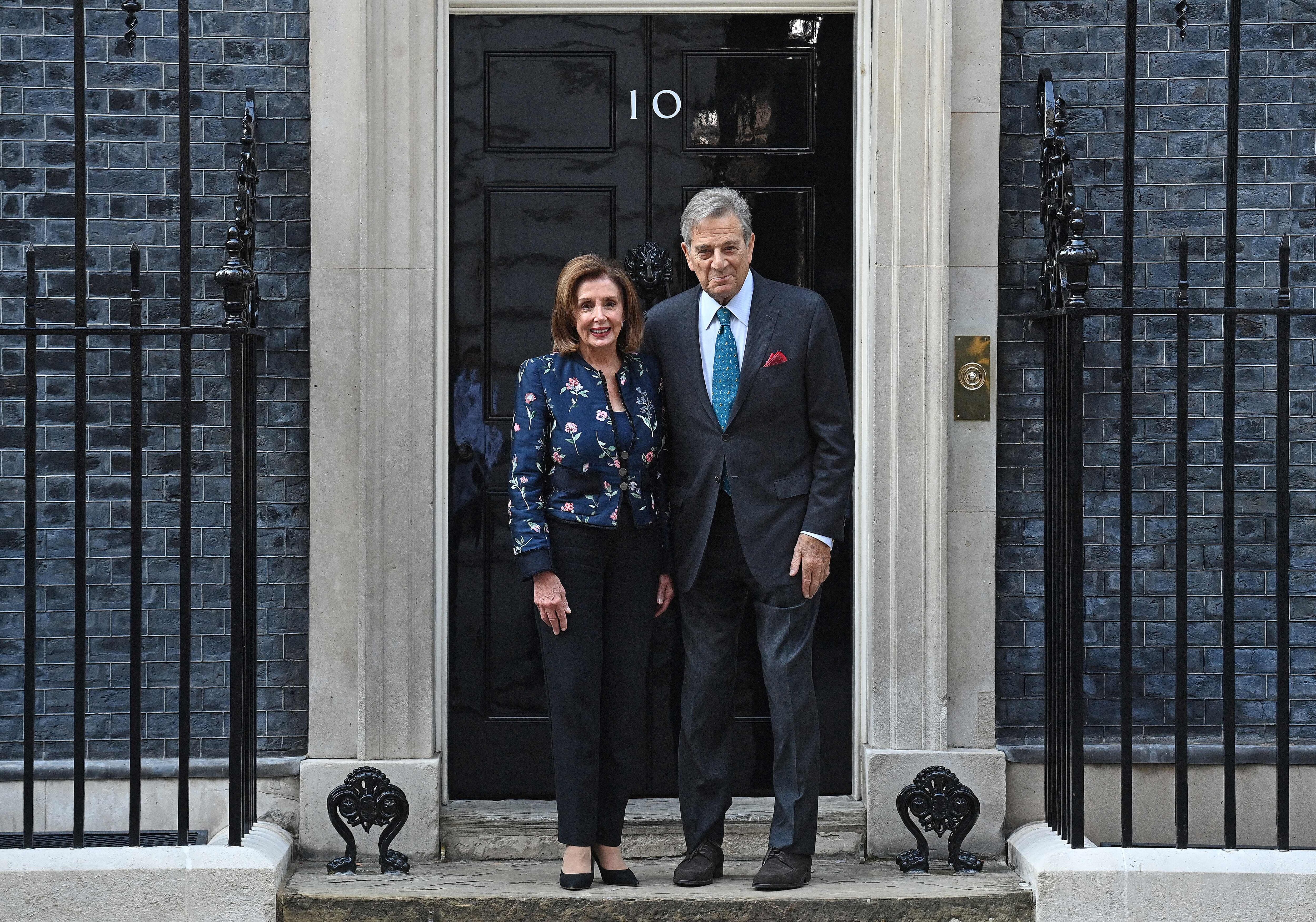 Esposo de Nancy Pelosi es dado de alta tras ser sometido a varias cirugías