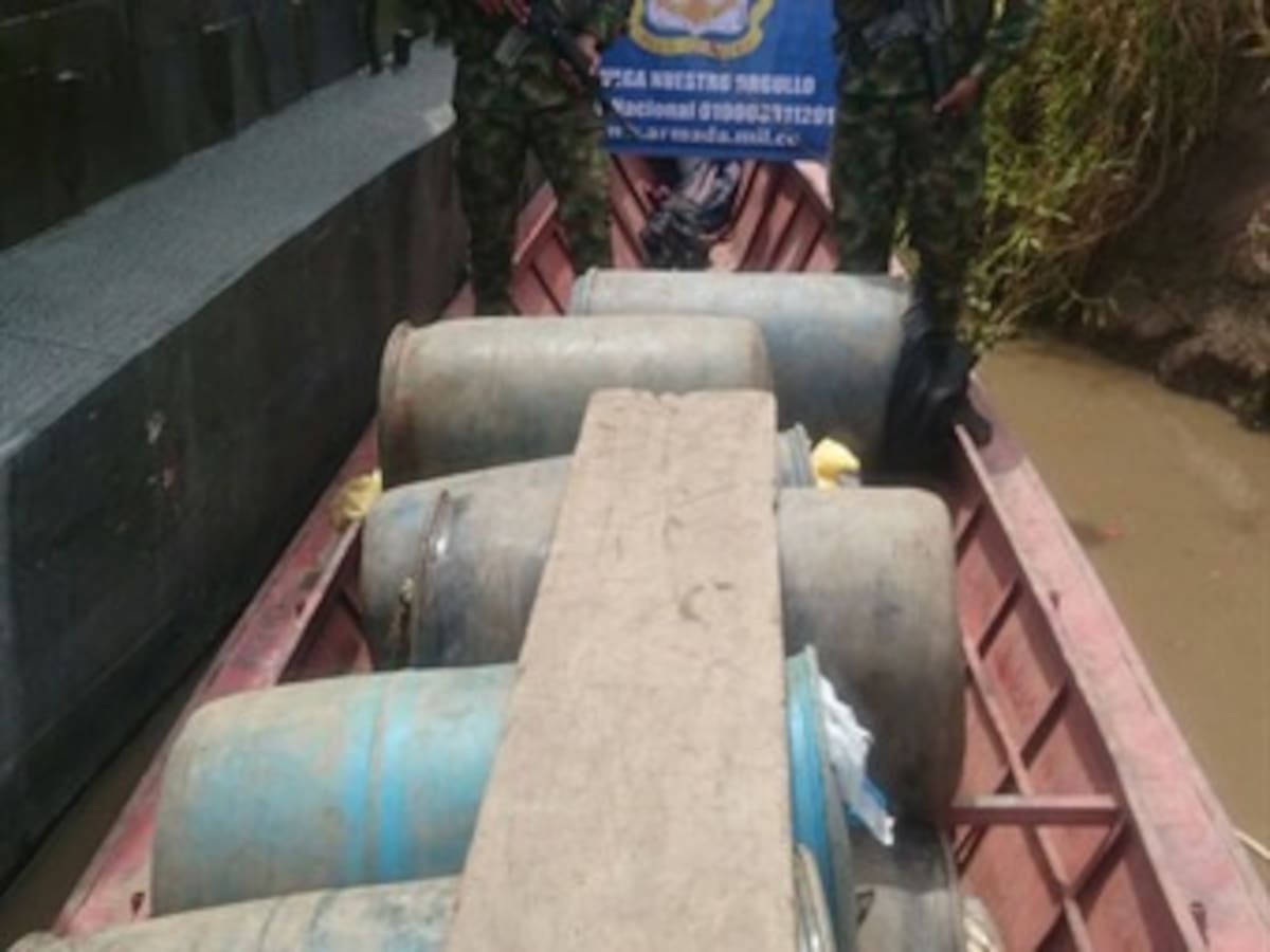 Armada captura cuatro personas dedicadas a la minería ilegal en Bolívar