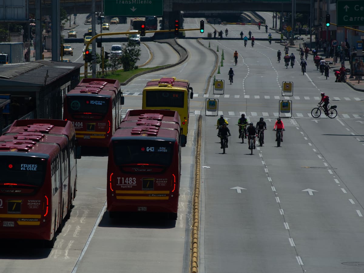 Bogotá: Transmilenio continuará con los desalojos de vendedores informales en estaciones