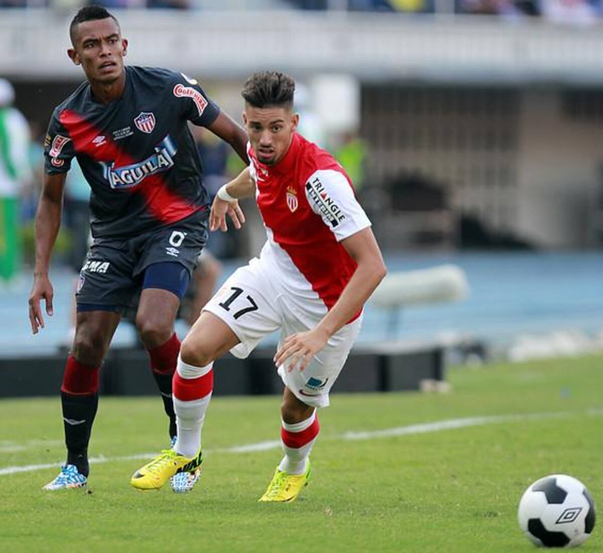 El encuentro de la Copa EuroAmericana resultó favorable al equipo del Principado, que con gol del búlgaro Dimitar Berbatov derrotó a Junior Metropolitano de Barranquilla.