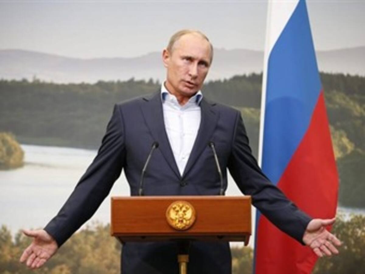 Putin desafía a Obama y afirma que no le entregará a Snowden