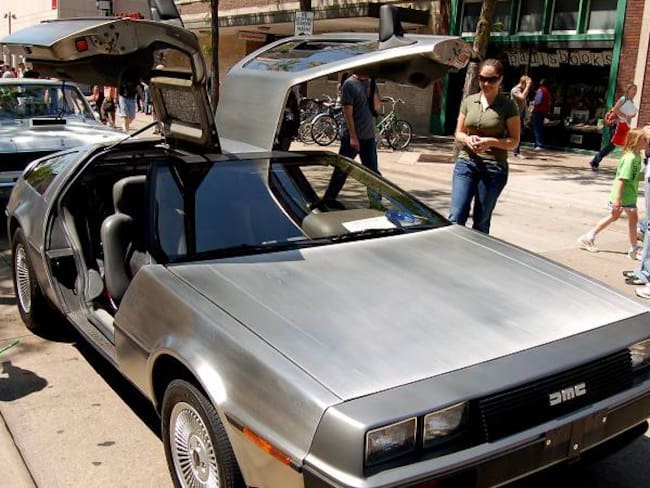 Regresa el DeLorean de ‘Volver al futuro’
