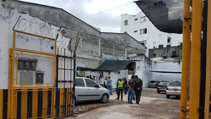 Policía cerró varios parqueaderos en Armenia por no cumplir con código de policía