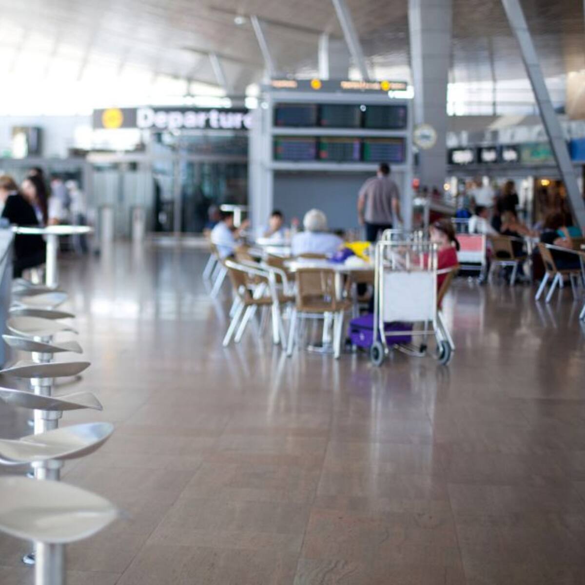 Niño causa pánico en aeropuerto por llevar bomba que se había encontrado