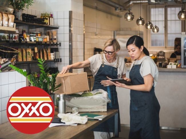 Empleo junto con logo del Oxxo/ Imagen de referencia/ Getty Images