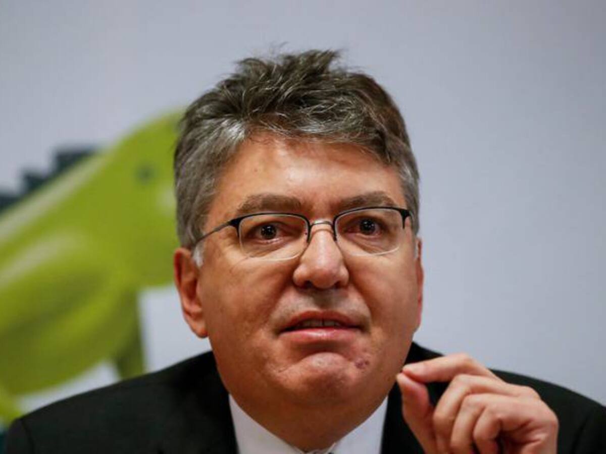 Cambiemos el debate de Reficar al aporte que entrega a la economía: Minhacienda