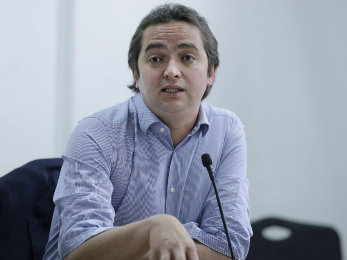 Calculamos la tasa de desempleo entre el 13% y 14% este año: Vicehacienda